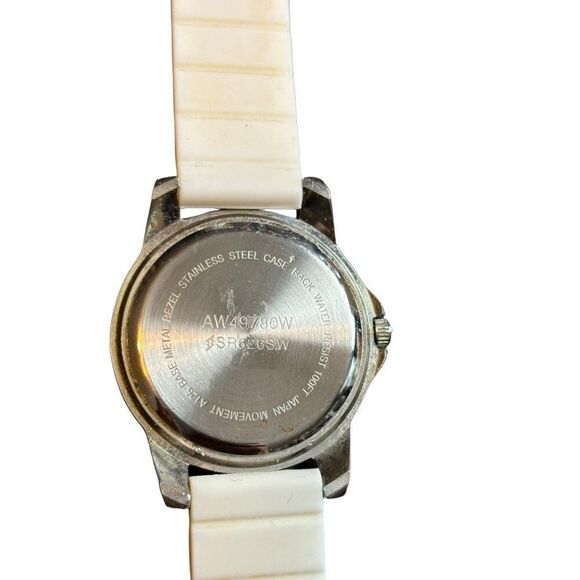 White Silicone Strap Stainless Steel Quartz Watch NEW BATTERY - Picture 6 of 7